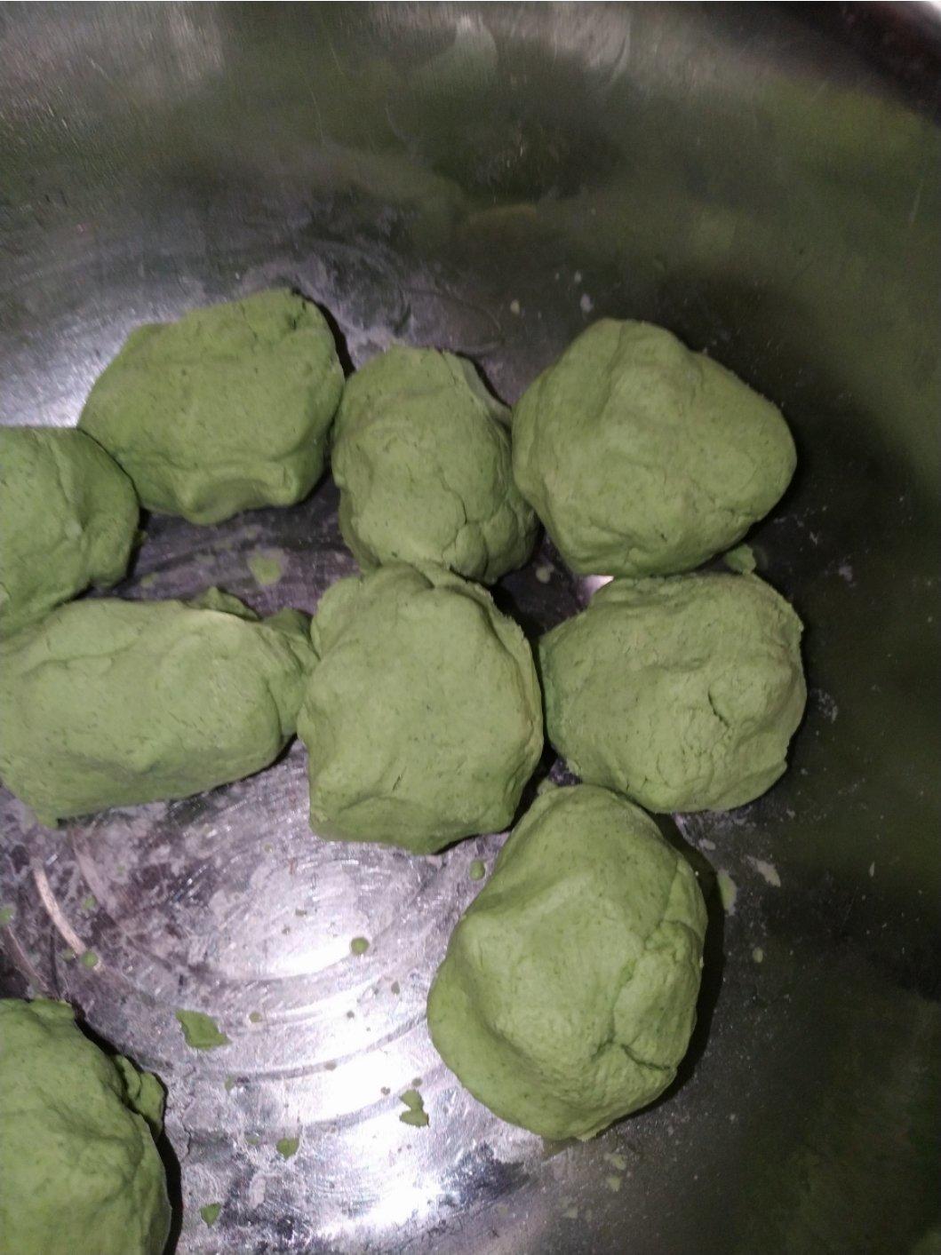咸蛋黄肉松青团（艾糍）