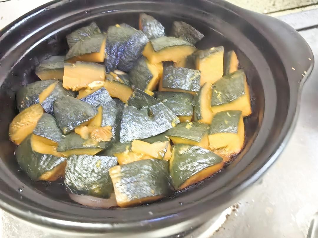 砂锅焗板栗南瓜