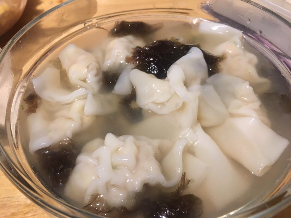 鲜肉虾仁玉米馄饨