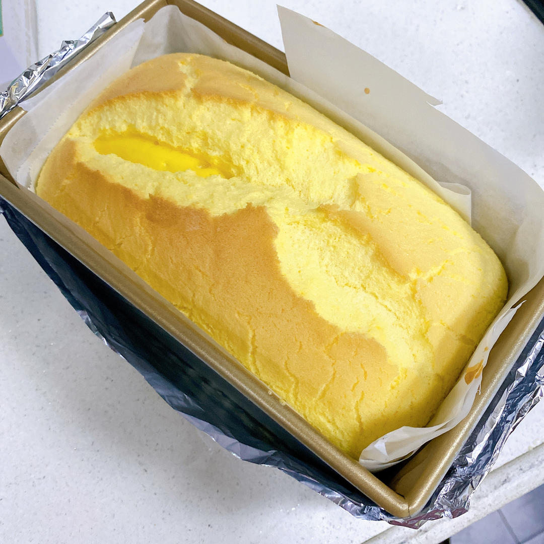 堪比柯基屁股
爆浆芝士🧀古早蛋糕