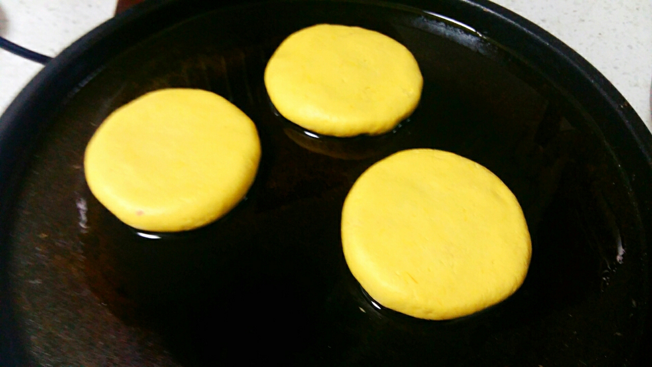 紫薯南瓜饼的做法 步骤6
