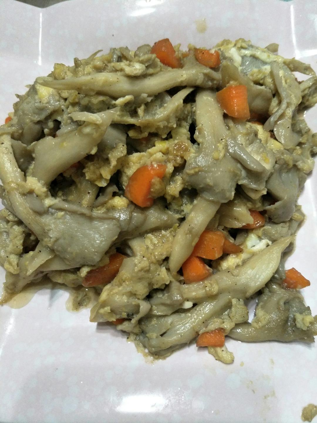平菇炒蛋