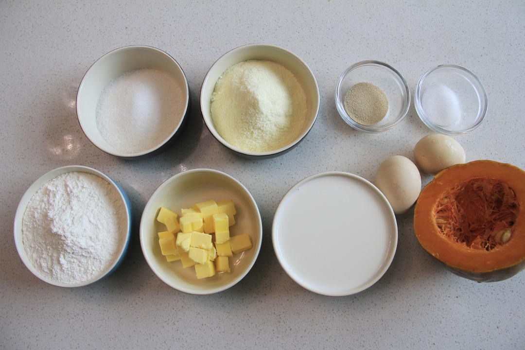 纯奶手撕吐司的做法 步骤1