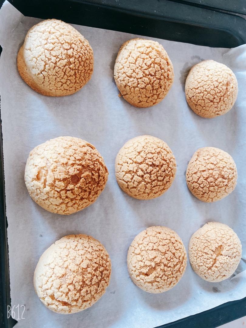 一口就爆浆的卡士达酥皮泡芙