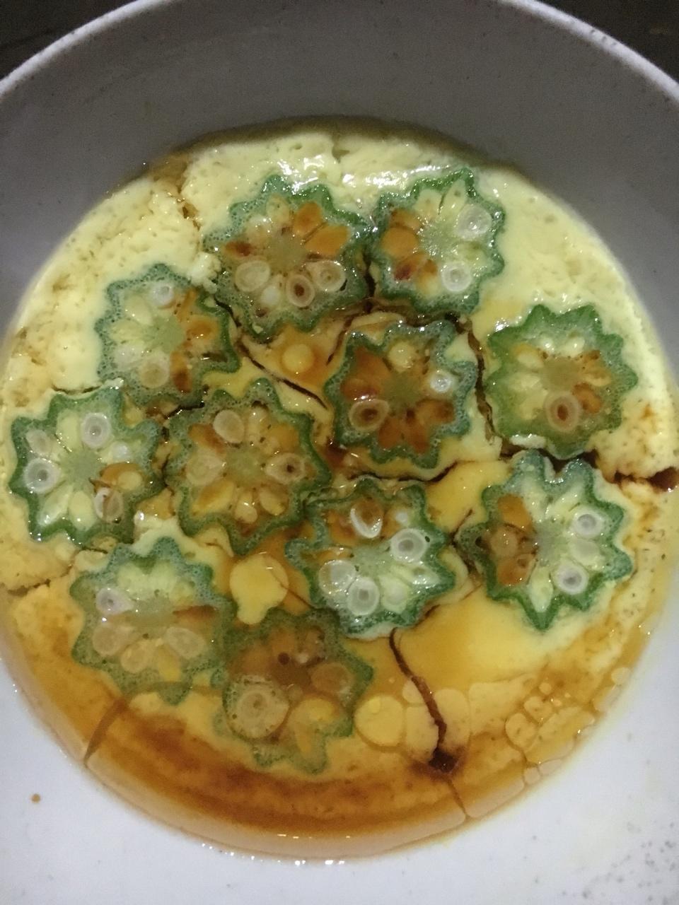 颜值控-做一朵开在碗里的花秋葵蒸水蛋
