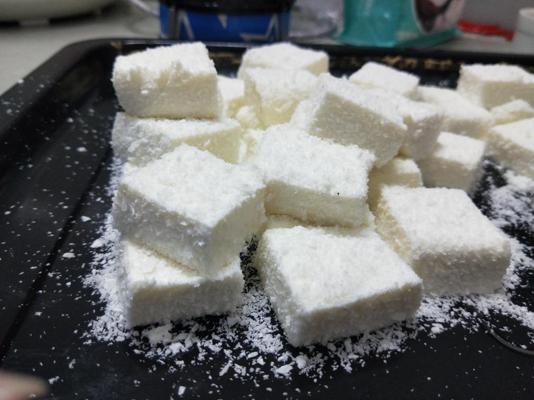 雨薇妈妈做的雪花椰奶冻