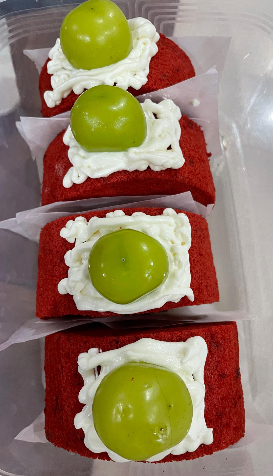 红丝绒瑞士蛋糕卷