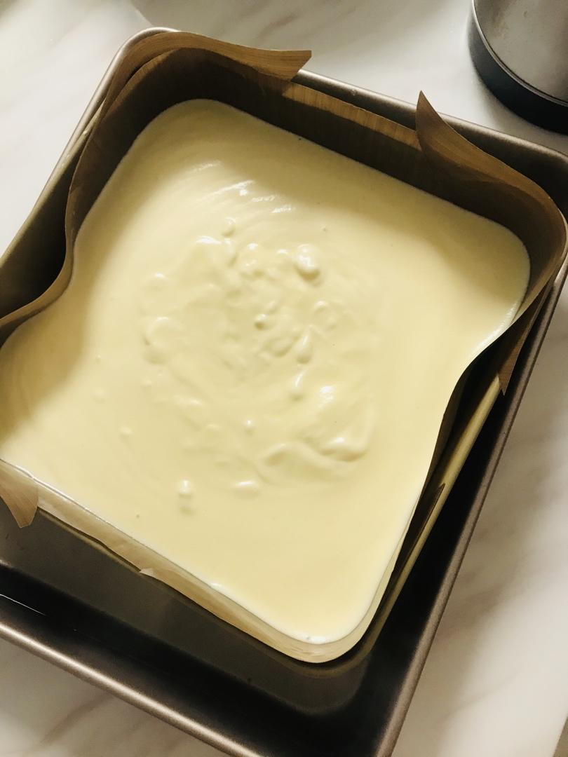 堪比柯基屁股
爆浆芝士🧀古早蛋糕