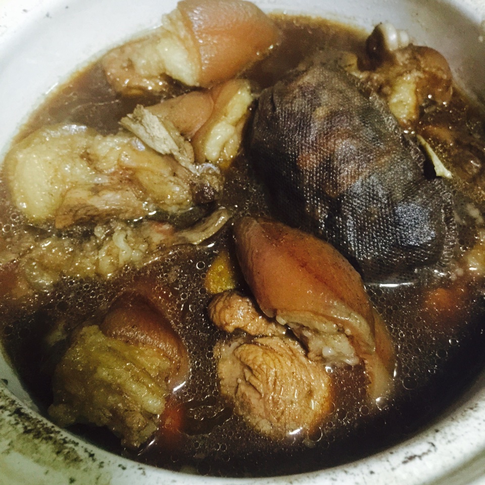 香卤猪脚
