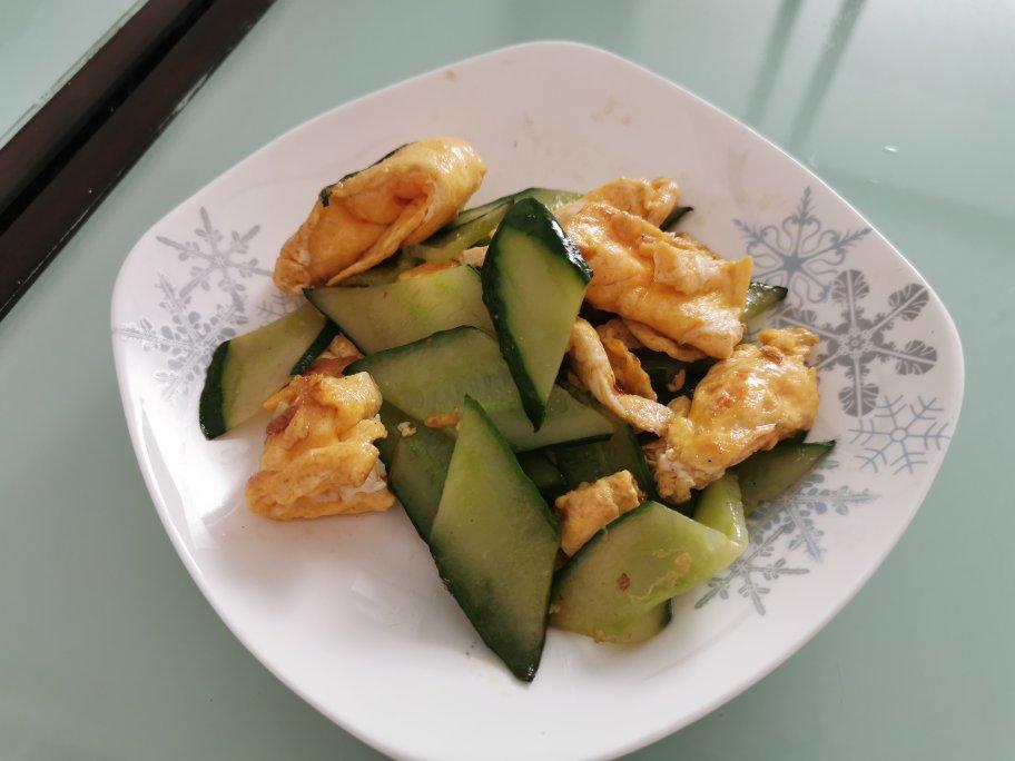 黄瓜炒鸡蛋