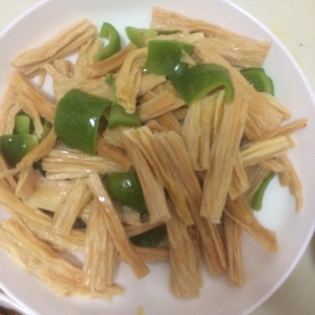 青椒炒腐竹