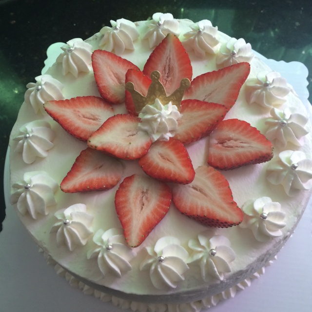 草莓鲜奶油蛋糕