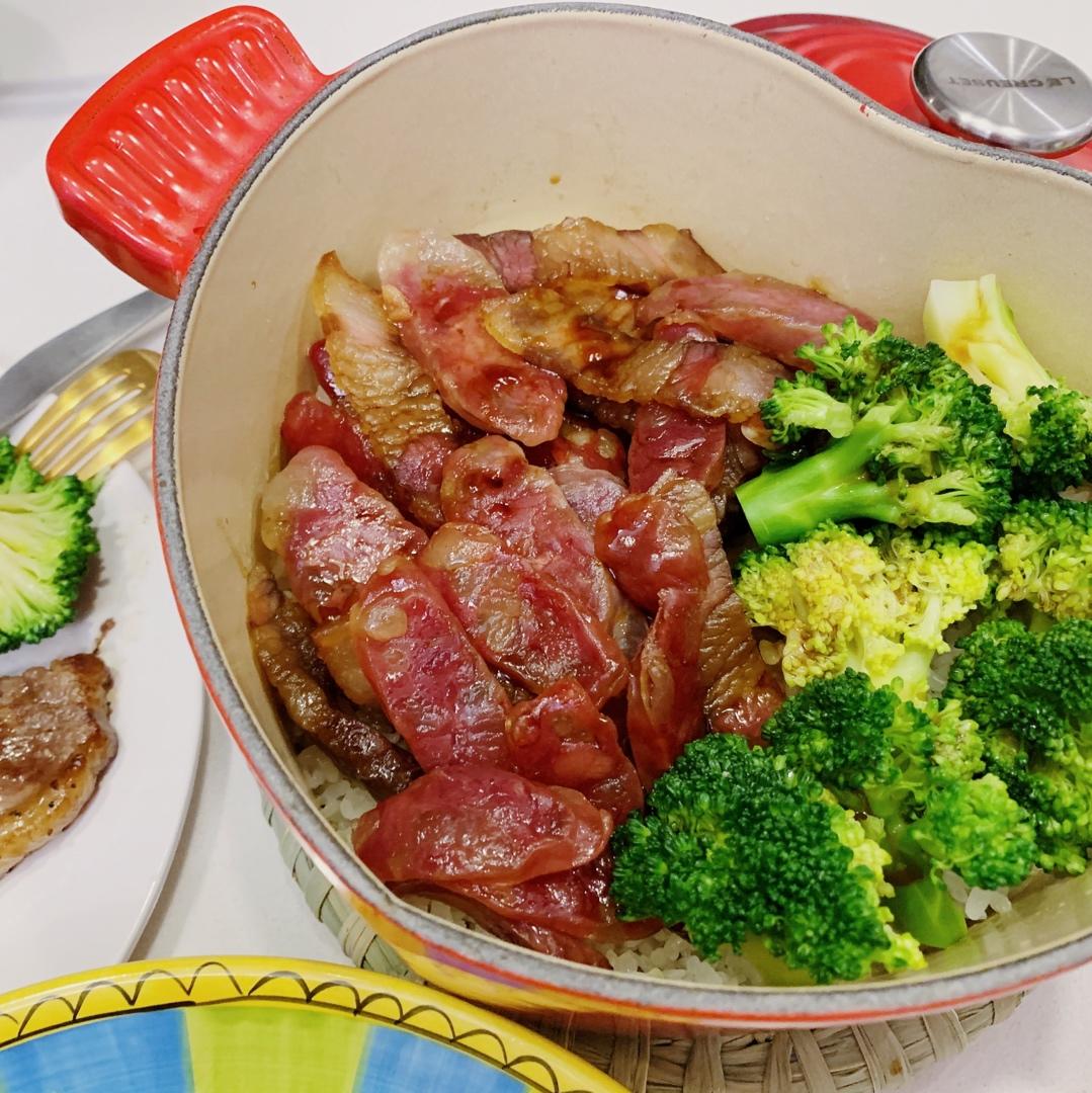 正宗广式腊味煲仔饭