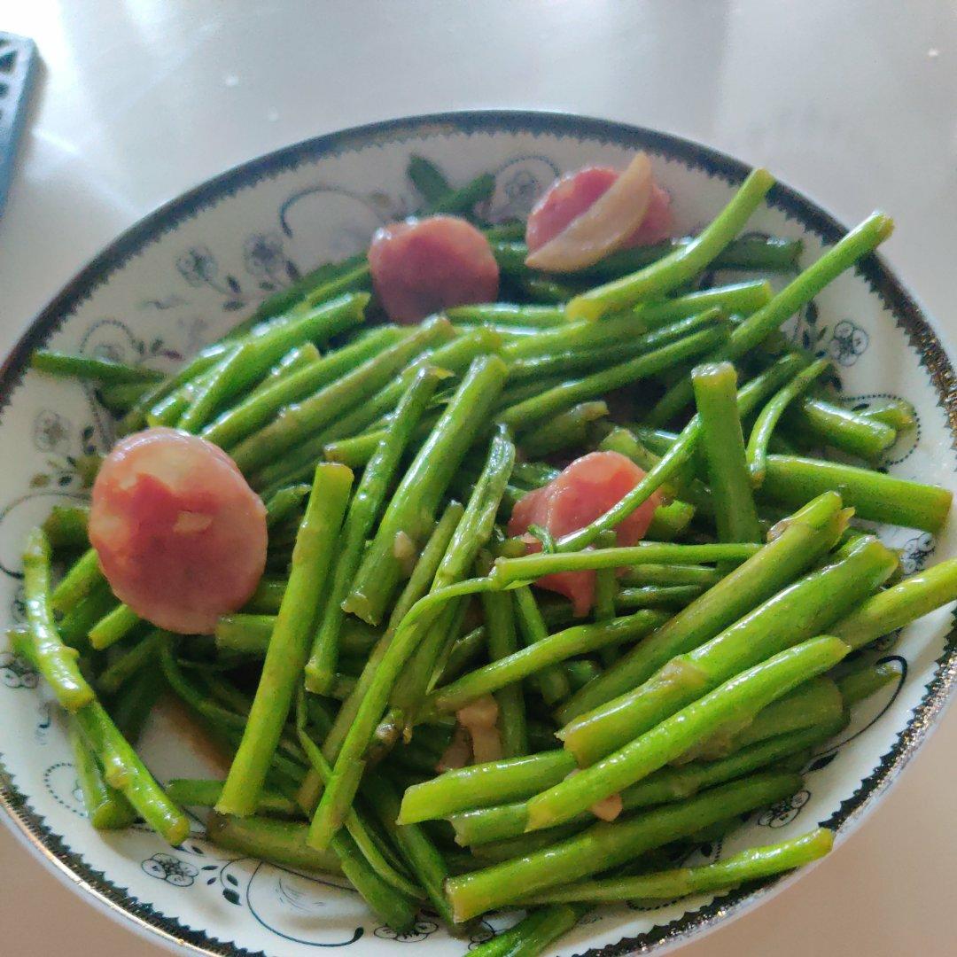 芦蒿炒腊肉