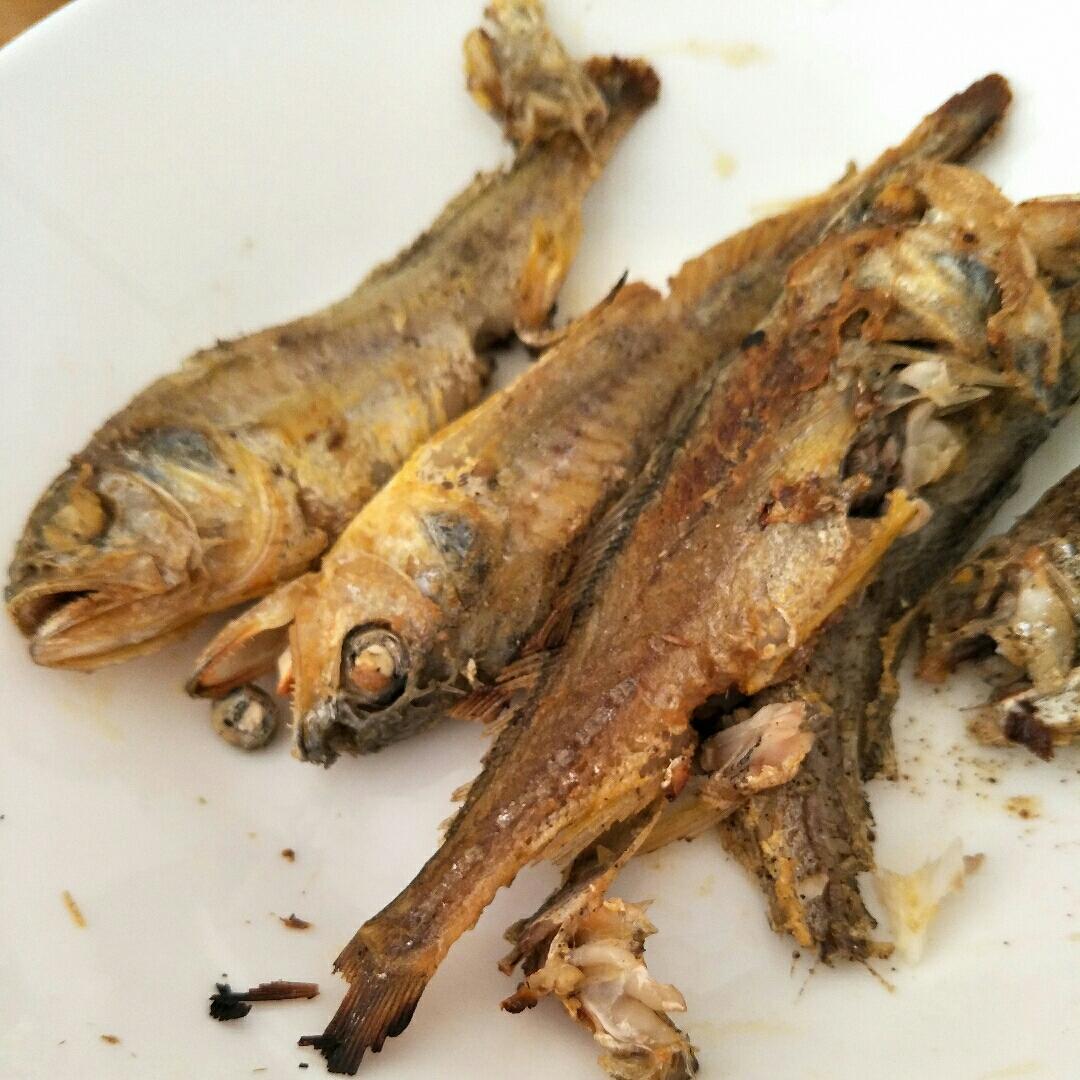 香煎小黄鱼