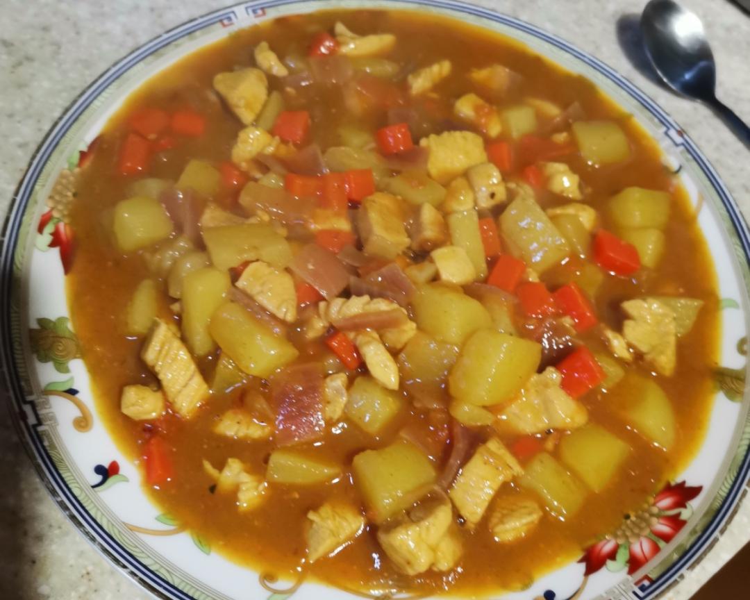咖喱鸡胸脯土豆