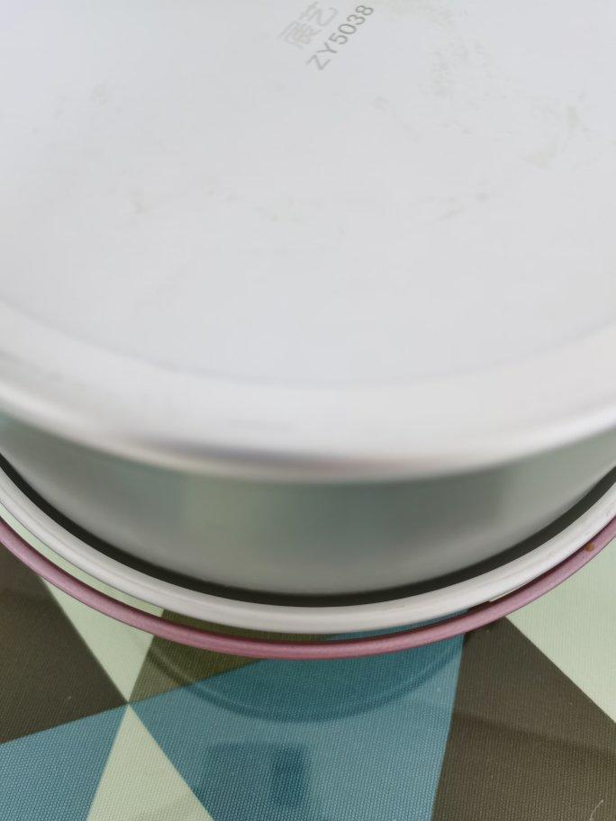 草莓奶油蛋糕/基础戚风胚，徒手脱模剖片及抹面挤花/「戚风及其衍生」烘焙视频蛋糕篇1