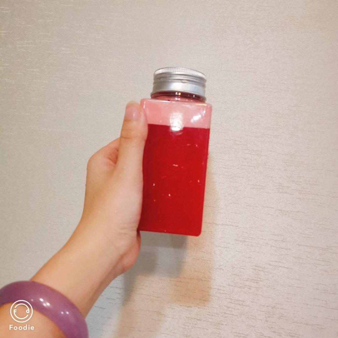 鲜榨葡萄汁