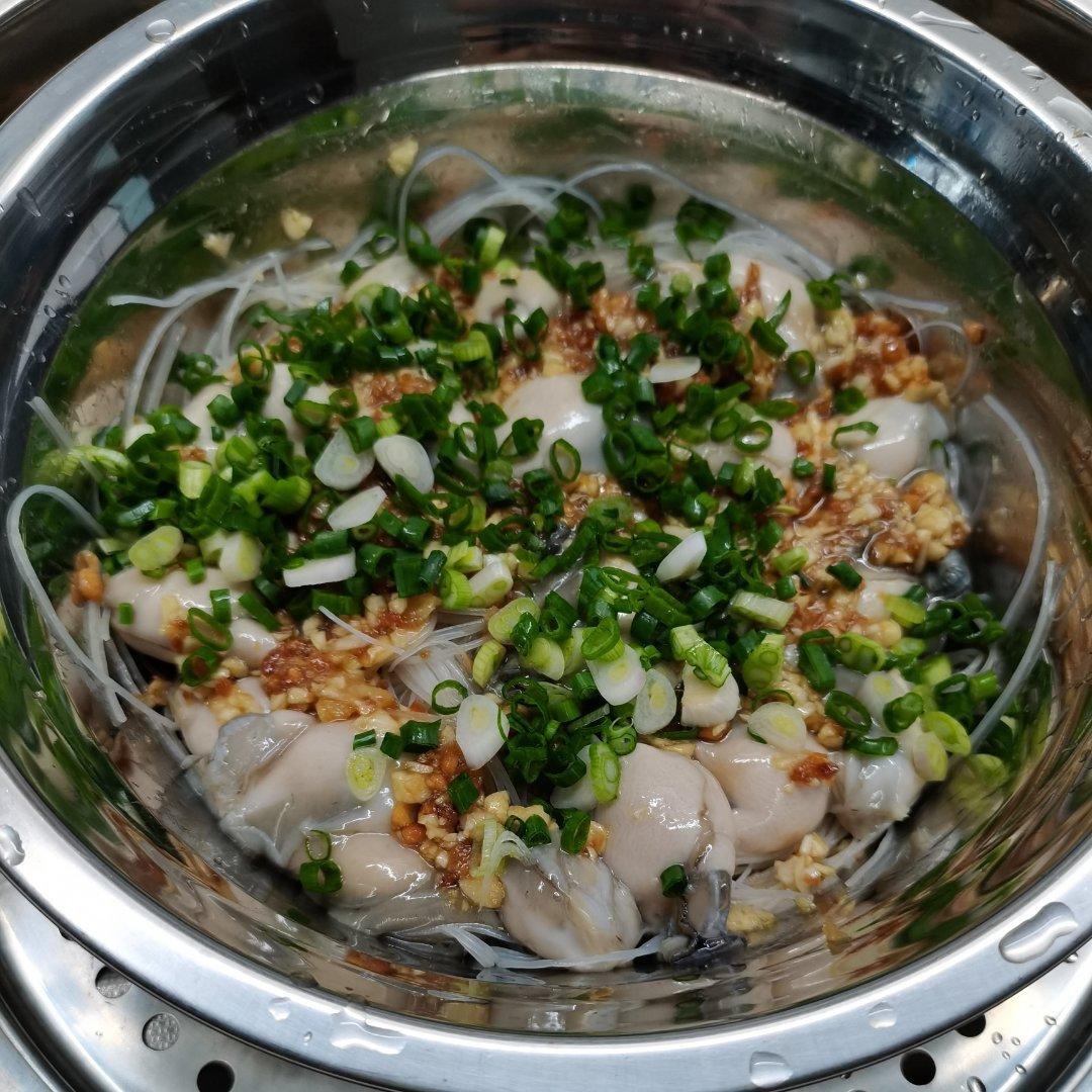 粉丝蒜蓉蒸生蚝