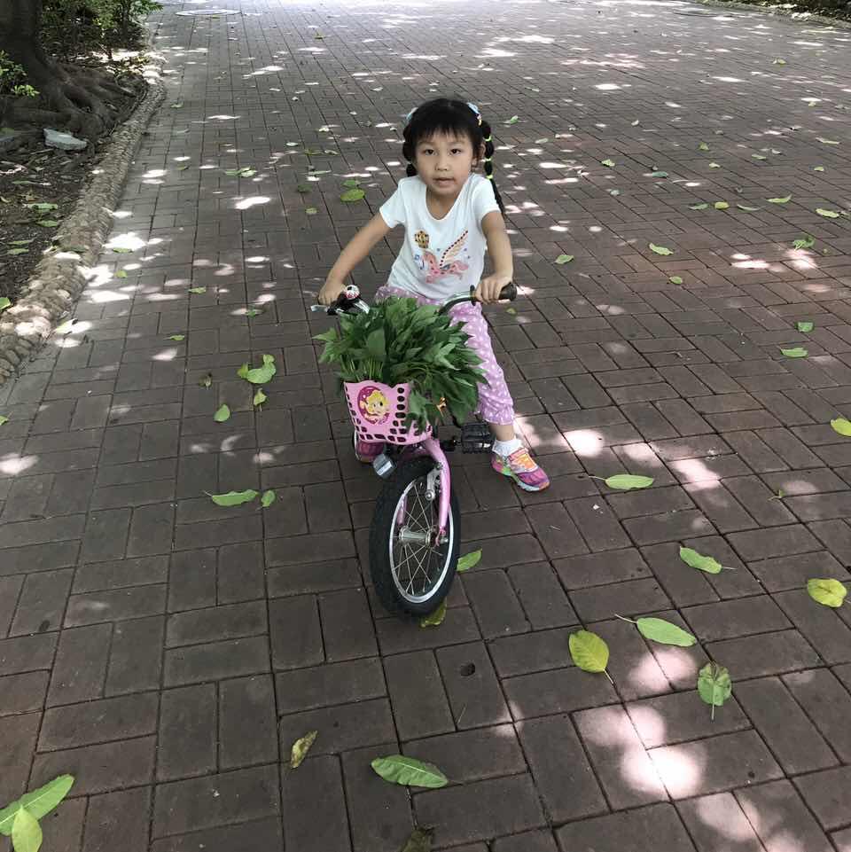 辉辉_o6p8