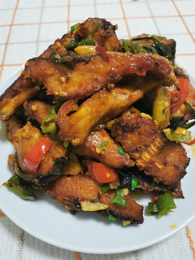 小豆变大豆做的红烧鱼块(阳干草鱼块)