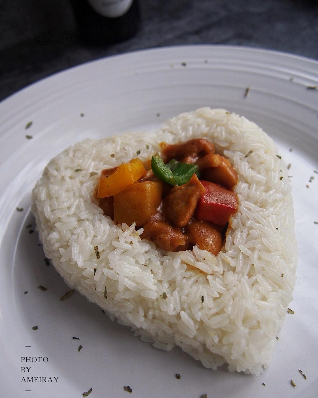 情人节爱心型咖喱饭