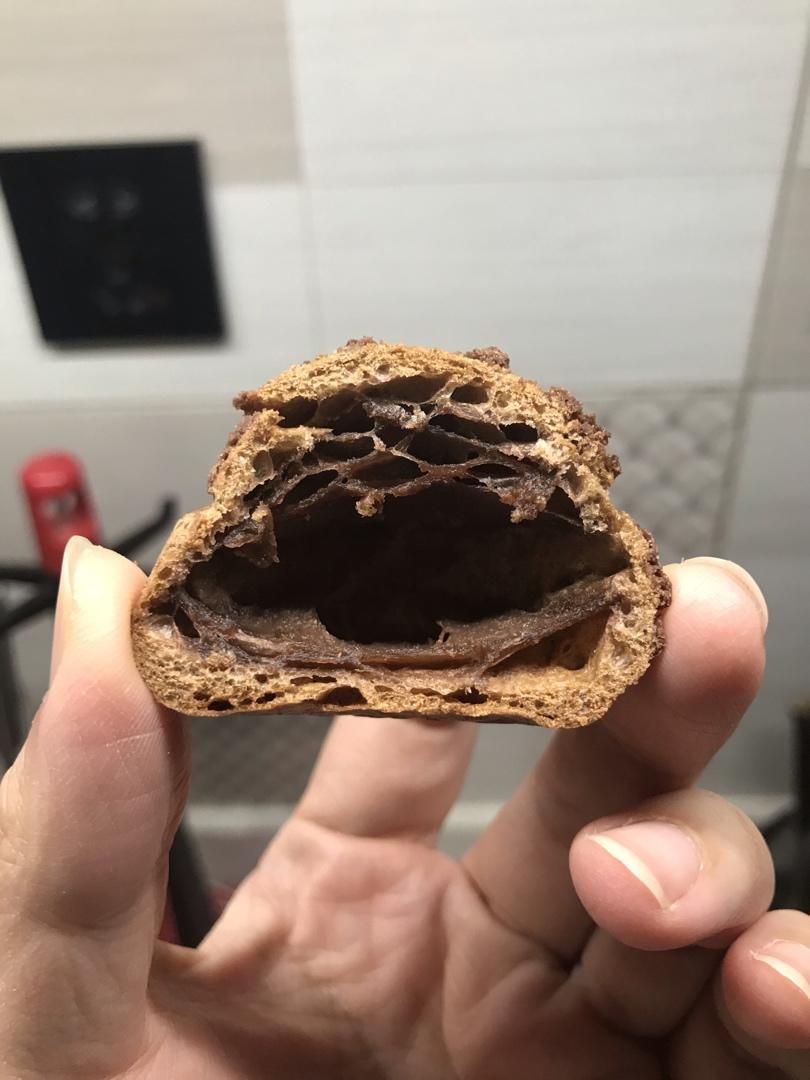 巧克力酥皮泡芙