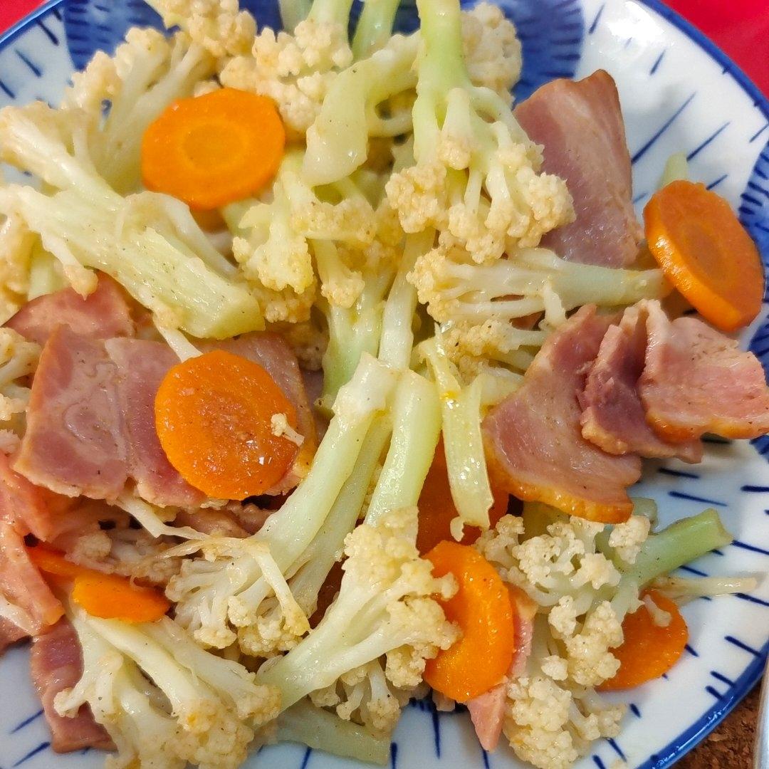肉炒菜花