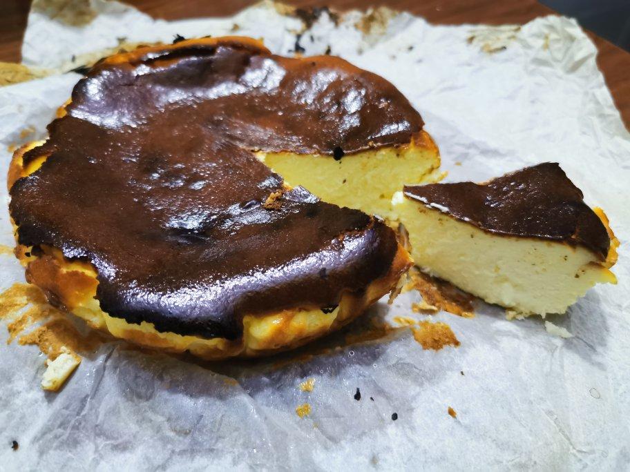 巴斯克式烤芝士蛋糕[超简单][搬运]