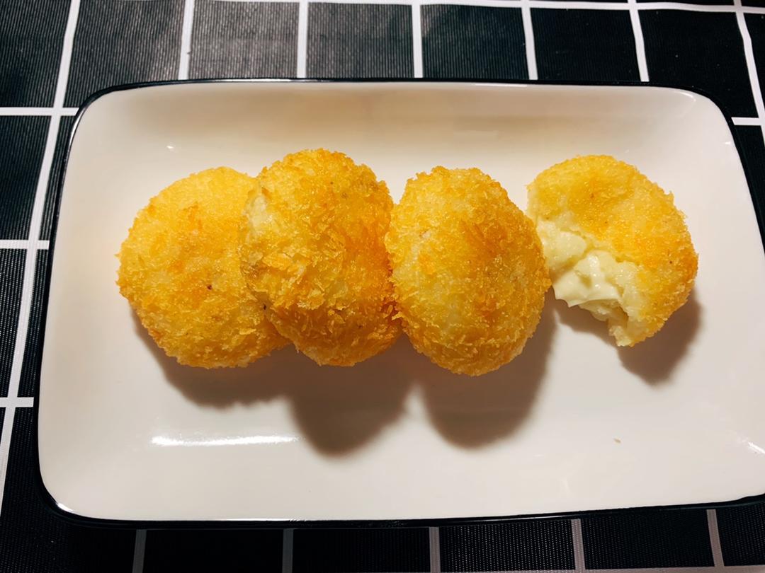 爆浆芝士可乐饼