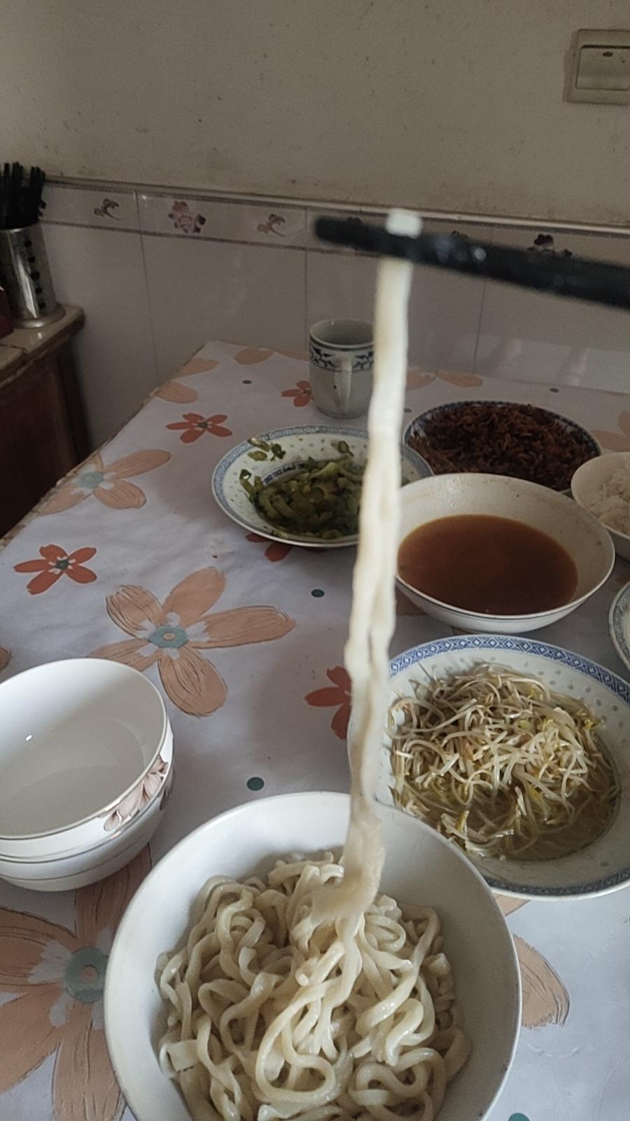手工拉面