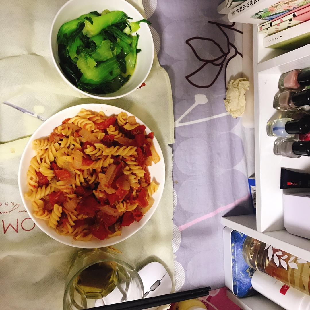 【番茄肉酱意面】