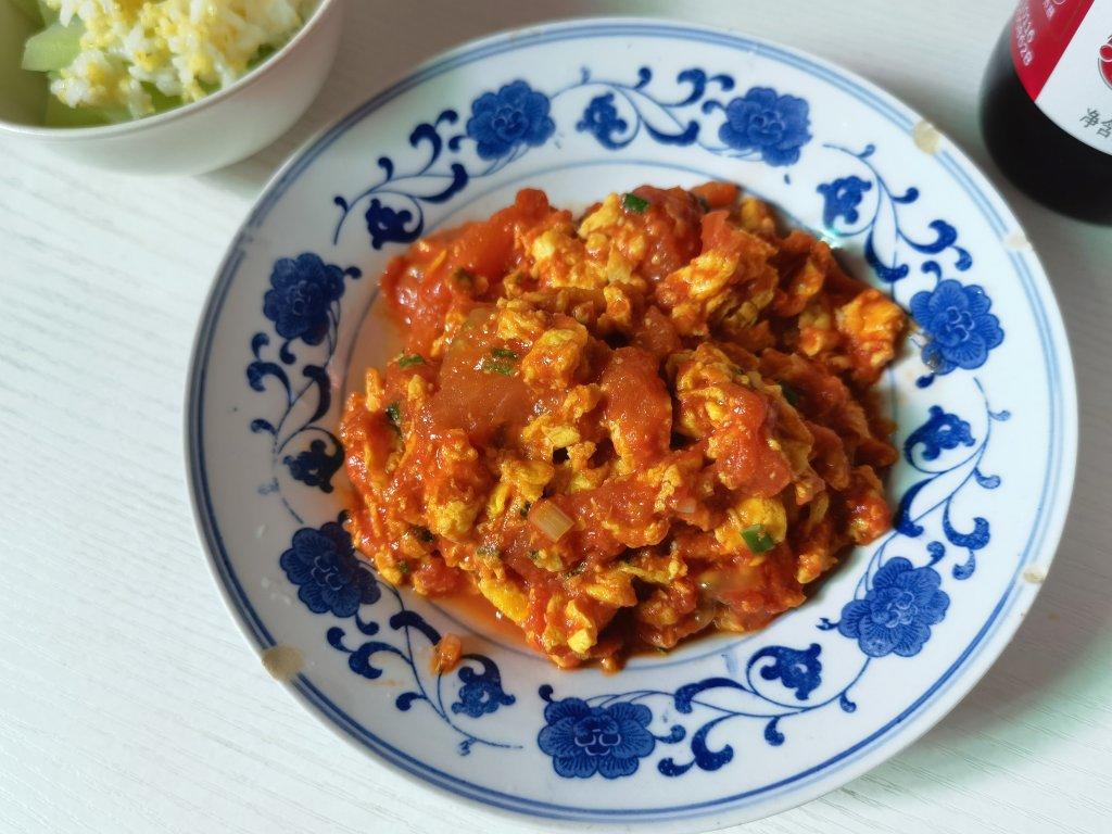 番茄炒鸡蛋（超浓的番茄味）