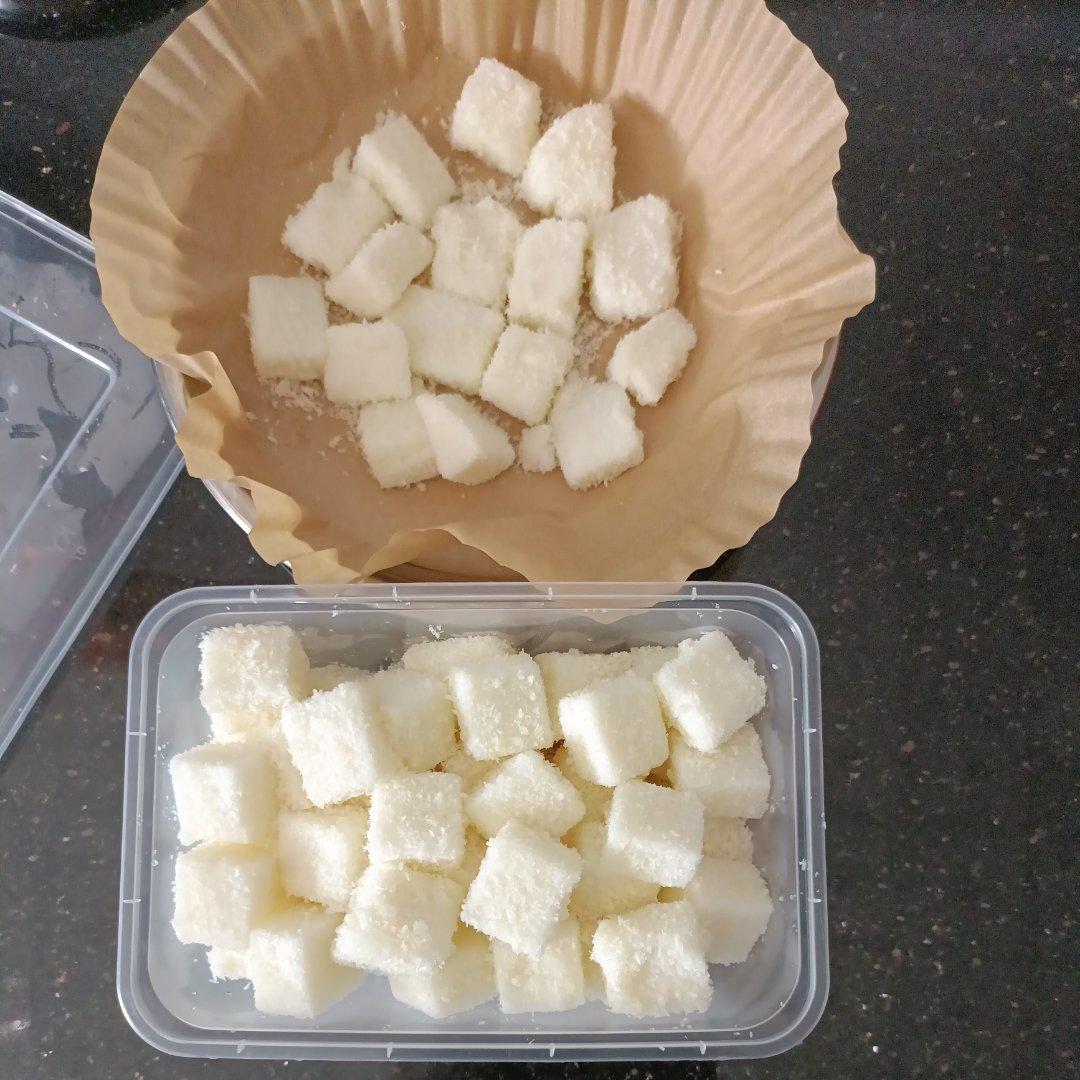 太棒啦！1个方子，做出2道口味一流的甜品！——椰奶小方&炸鲜奶