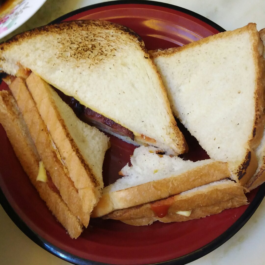 火腿芝士蛋三文治