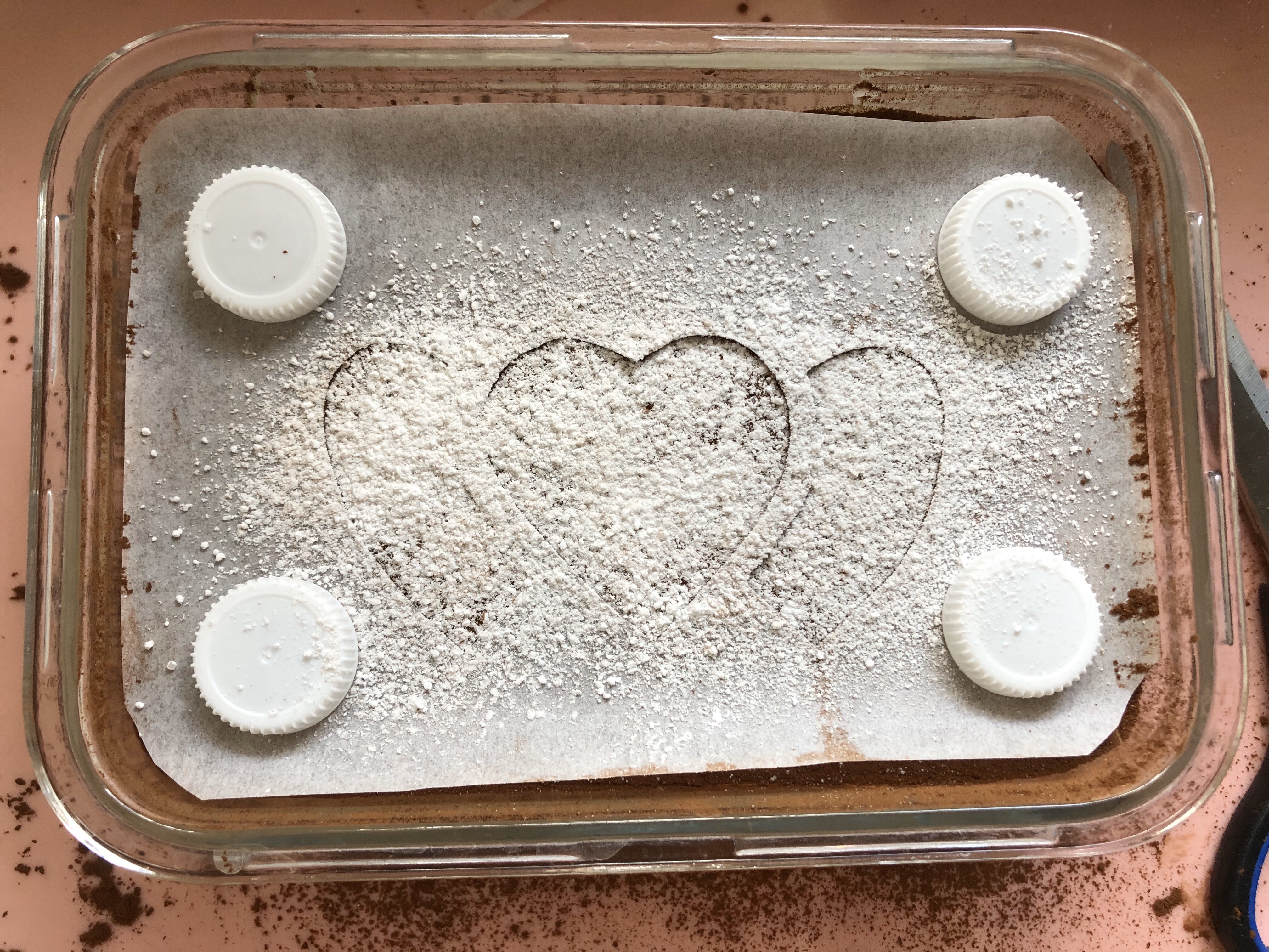 自制糖粉筛模板的做法 步骤3