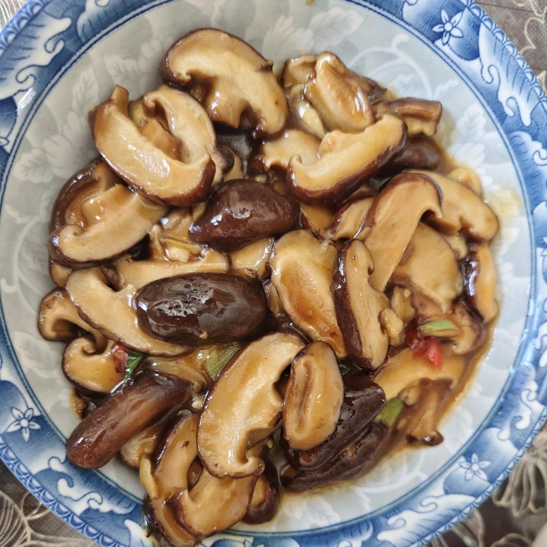 香菇这样炒比肉都好吃😋素炒香菇