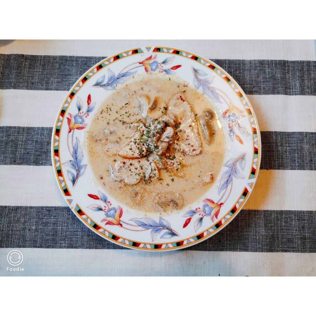 奶油风味苹果蘑菇汤