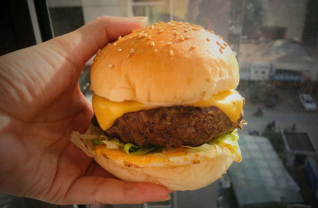 可可小姐_snyz做的肯德基早餐汉堡轻松在家做 ---『玉米鸡肉堡』