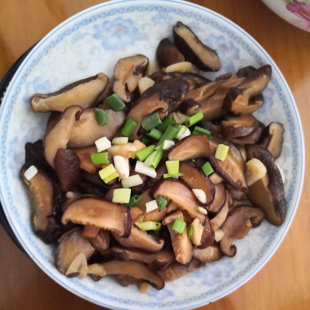 鲜美无比的蚝油香菇