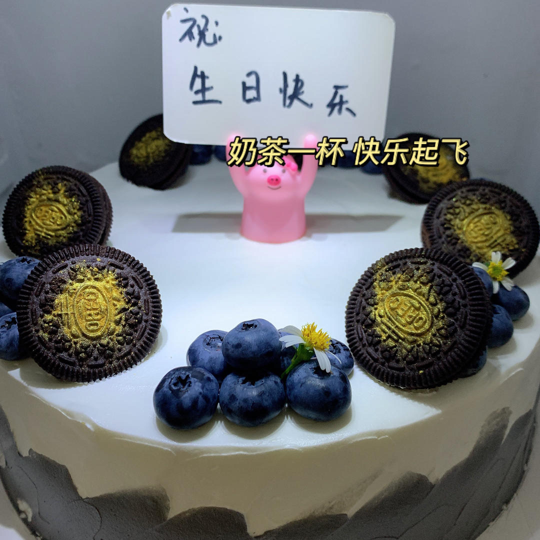 奶油水果装饰蛋糕