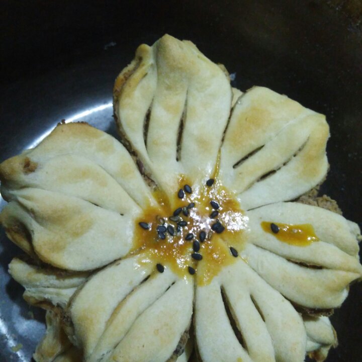 豆沙菊花酥