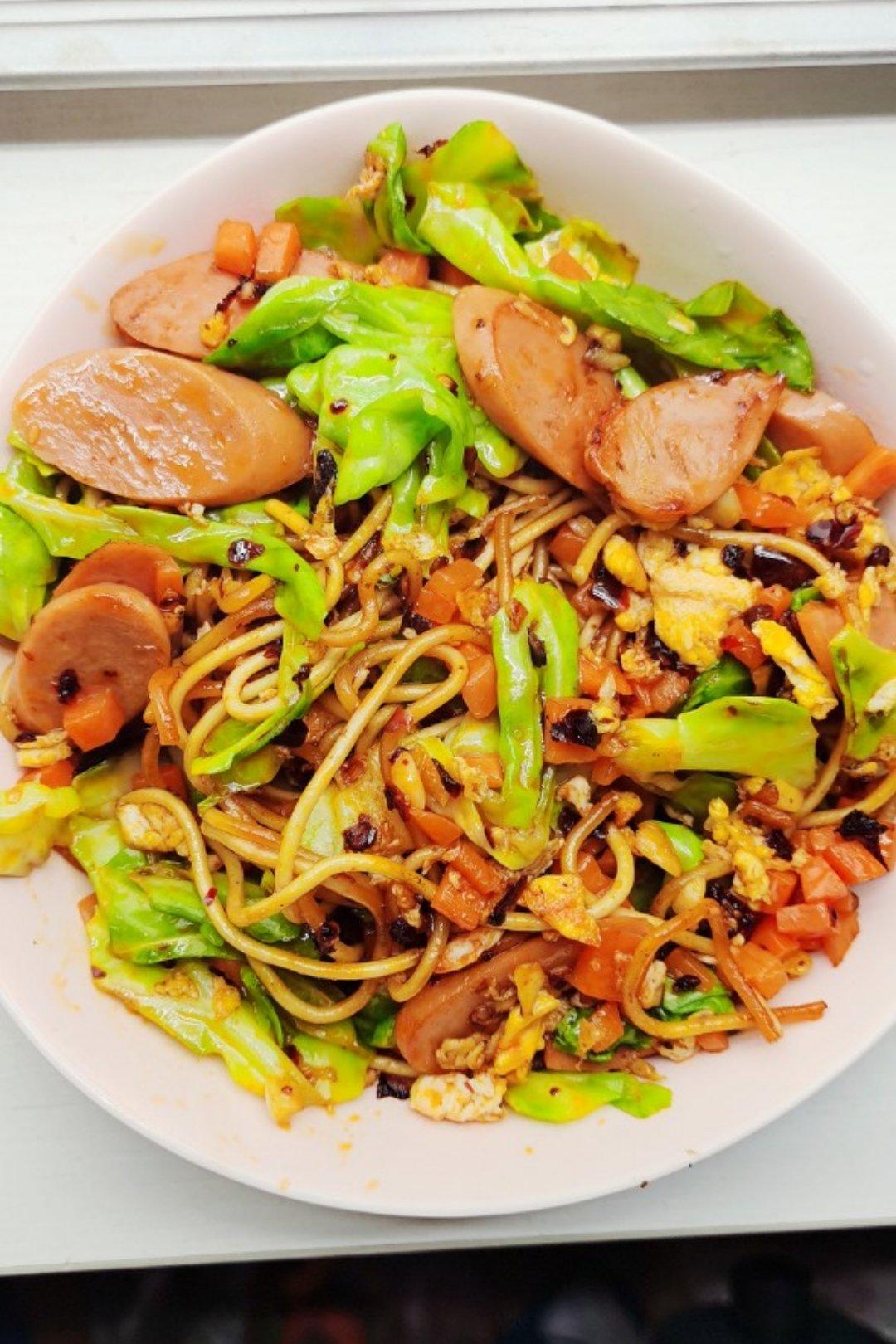 🍜最简单最好吃的家常炒面