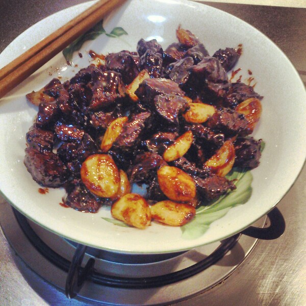 黑蒜子牛肉粒