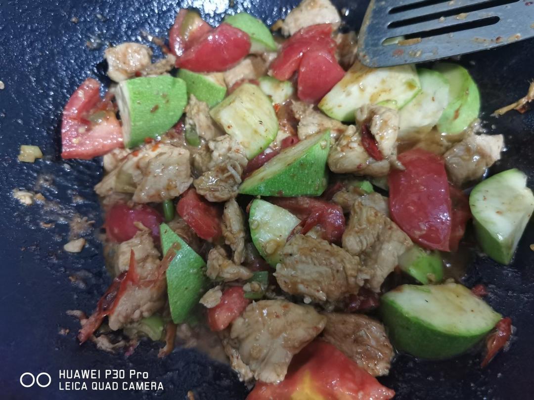 复刻火烧云油焖鸡：史上最简单的下饭神器