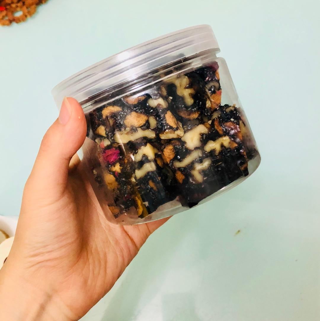阿胶糕（固元膏）