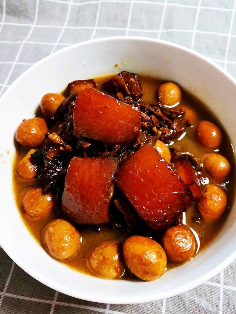 鹌鹑红烧肉的做法