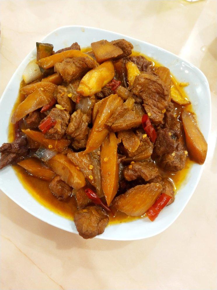 堂妈小厨——笋子烧肉