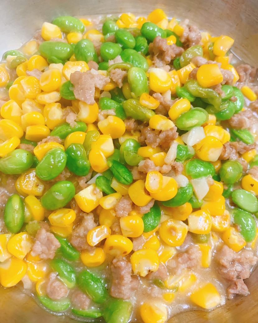 懒妹妹青豆玉米炒鸡丁