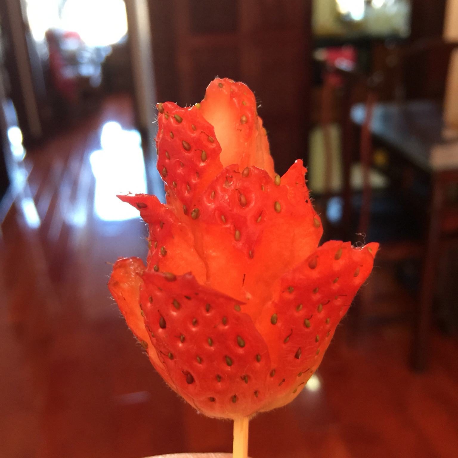 草莓玫瑰花